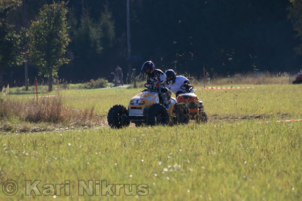 Ruohonleikkureiden 3h kest�vyysajot 2.10.2010