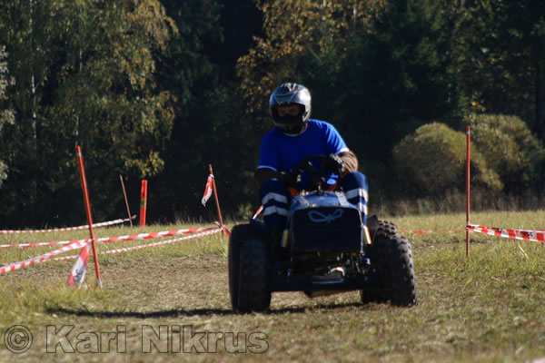 Ruohonleikkureiden 3h kest�vyysajot 2.10.2010