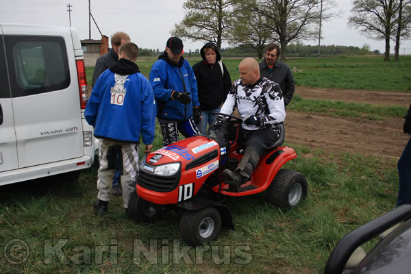 Ruohonleikkureiden 3h kest�vyysajot 14.5.2011