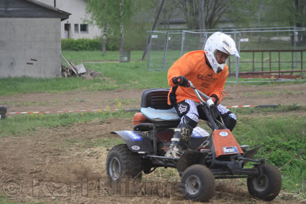 Ruohonleikkureiden 3h kest�vyysajot 14.5.2011