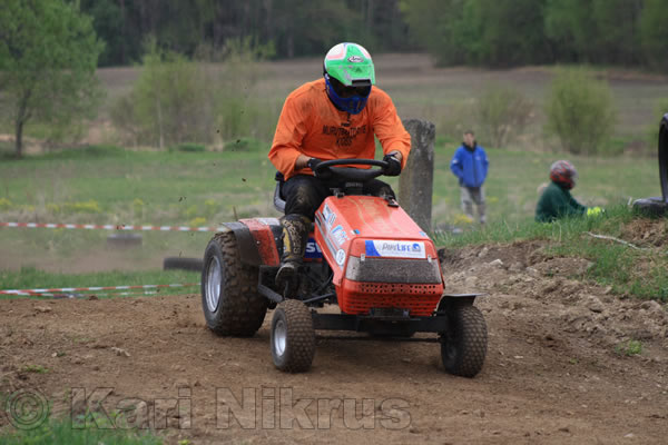 Ruohonleikkureiden 3h kest�vyysajot 14.5.2011