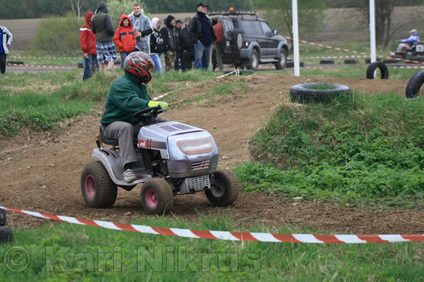 Ruohonleikkureiden 3h kest�vyysajot 14.5.2011