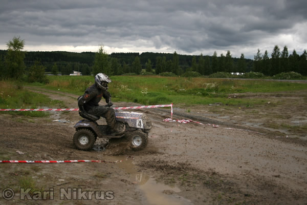 Ruohonleikkureiden 3h kestvyysajot 18.05.2008