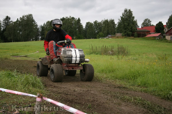 Ruohonleikkureiden 3h kestvyysajot 18.05.2008