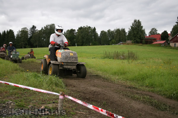 Ruohonleikkureiden 3h kestvyysajot 18.05.2008