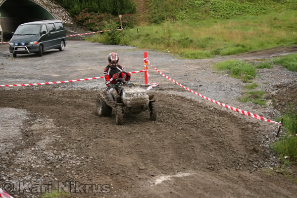 Ruohonleikkureiden 3h kestvyysajot 18.05.2008