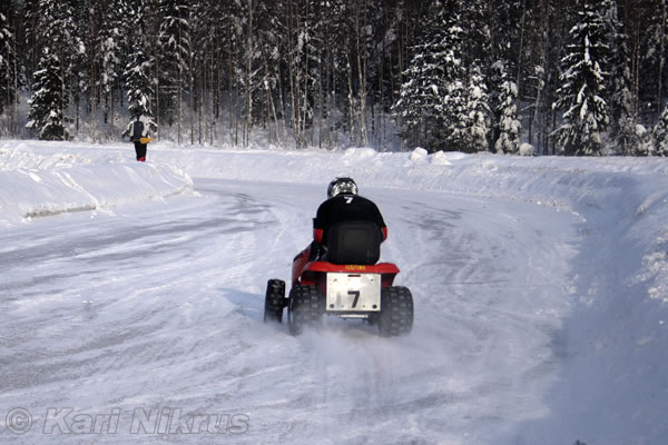 Ruohonleikkureiden 3h kest�vyysajot 20.2.2010