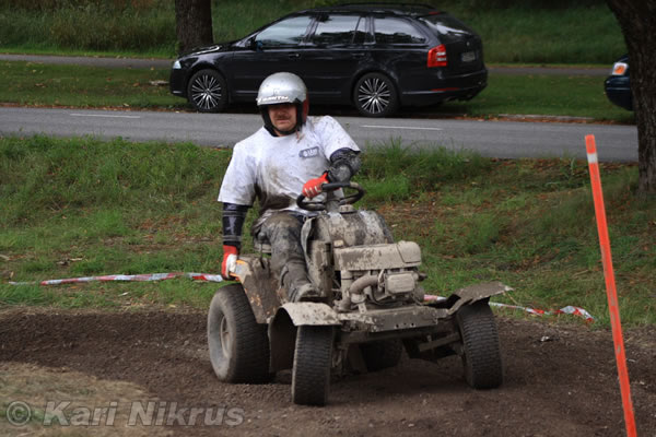 Ruohonleikkureiden 3h kest�vyysajot 28.8.2010
