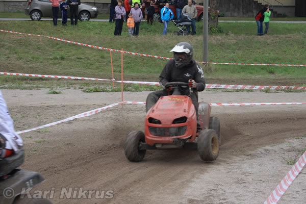 Ruohonleikkureiden 3h kest�vyysajot 28.8.2010
