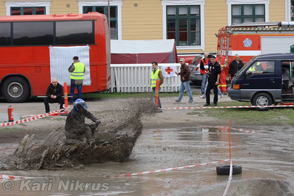 Ruohonleikkureiden 3h kest�vyysajot 28.8.2010