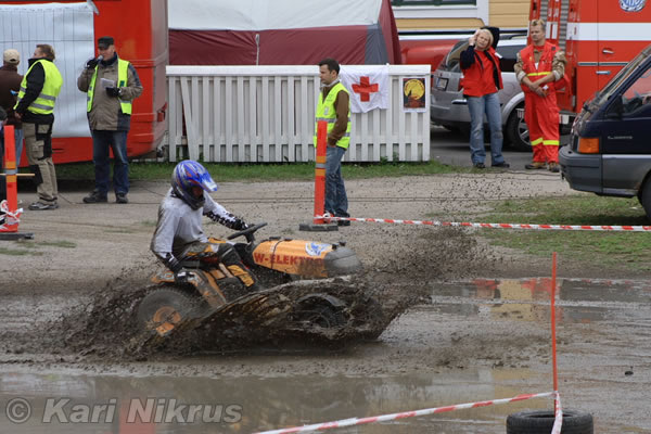 Ruohonleikkureiden 3h kest�vyysajot 28.8.2010
