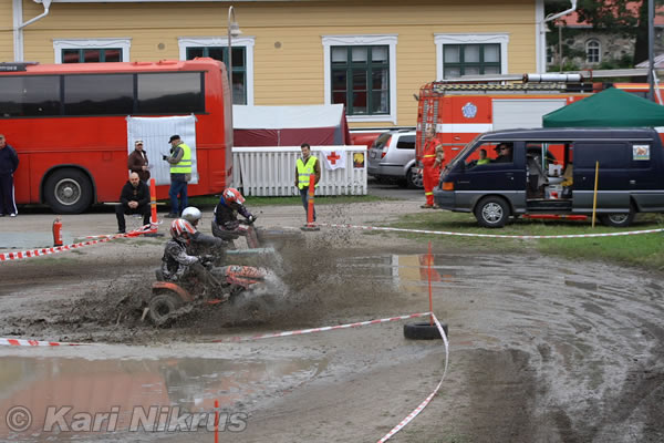 Ruohonleikkureiden 3h kest�vyysajot 28.8.2010