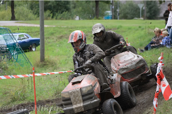 Ruohonleikkureiden 3h kest�vyysajot 28.8.2010