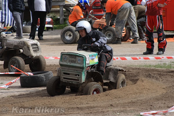 Ruohonleikkureiden 3h kest�vyysajot 28.8.2010