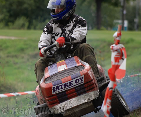 Ruohonleikkureiden 3h kest�vyysajot 28.8.2010