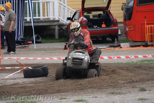 Ruohonleikkureiden 3h kest�vyysajot 28.8.2010