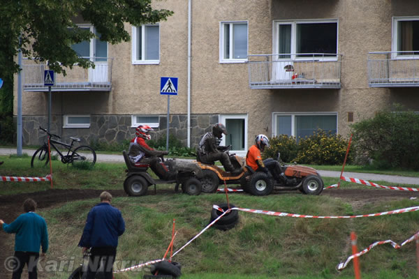 Ruohonleikkureiden 3h kest�vyysajot 28.8.2010