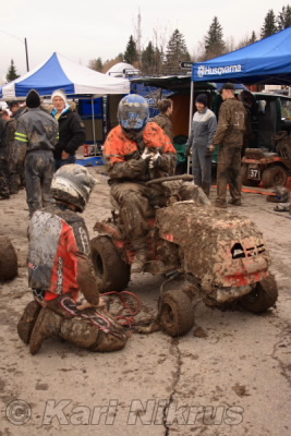 Ruohonleikkureiden 3h kest�vyysajot 8.5.2010