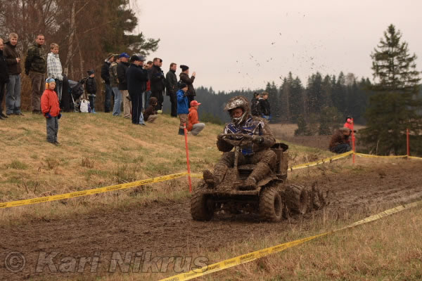 Ruohonleikkureiden 3h kest�vyysajot 8.5.2010