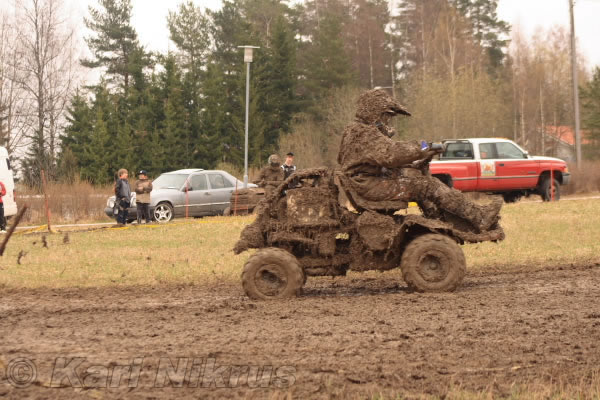 Ruohonleikkureiden 3h kest�vyysajot 8.5.2010