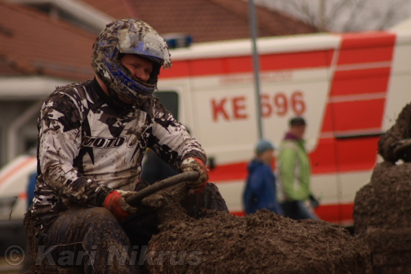 Ruohonleikkureiden 3h kest�vyysajot 8.5.2010