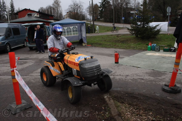 Ruohonleikkureiden 3h kest�vyysajot 8.5.2010