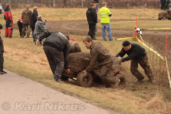 Ruohonleikkureiden 3h kest�vyysajot 8.5.2010