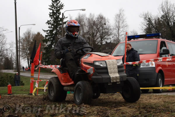 Ruohonleikkureiden 3h kest�vyysajot 8.5.2010