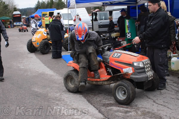 Ruohonleikkureiden 3h kest�vyysajot 8.5.2010