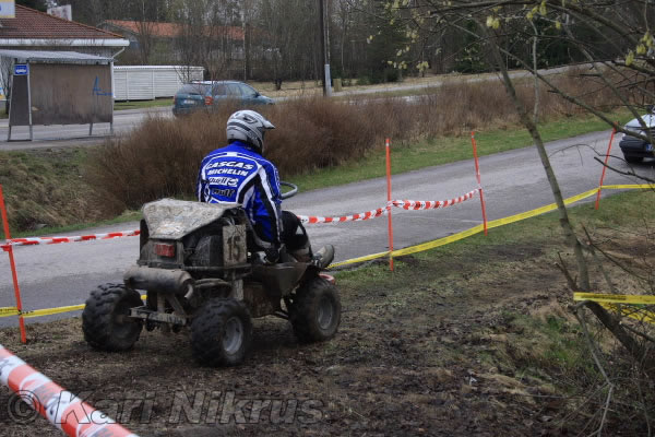 Ruohonleikkureiden 3h kest�vyysajot 8.5.2010