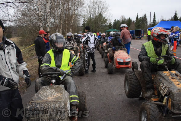 Ruohonleikkureiden 3h kest�vyysajot 8.5.2010