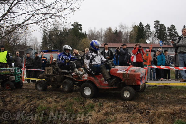 Ruohonleikkureiden 3h kest�vyysajot 8.5.2010