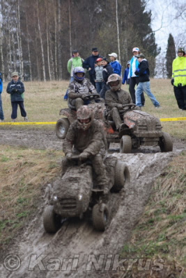 Ruohonleikkureiden 3h kest�vyysajot 8.5.2010
