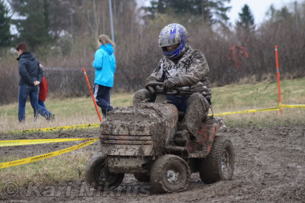 Ruohonleikkureiden 3h kest�vyysajot 8.5.2010