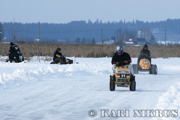 Ruohonleikkureiden 3h kest�vyysajot 21.02.2009