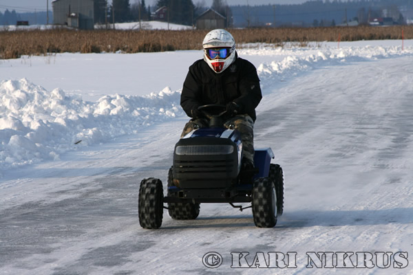 Ruohonleikkureiden 3h kest�vyysajot 21.02.2009