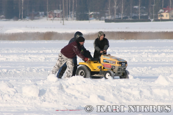 Ruohonleikkureiden 3h kest�vyysajot 21.02.2009