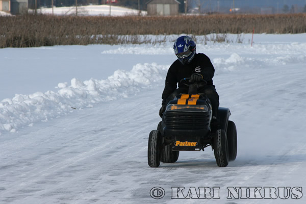 Ruohonleikkureiden 3h kest�vyysajot 21.02.2009
