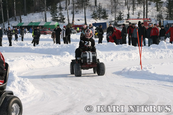 Ruohonleikkureiden 3h kest�vyysajot 21.02.2009