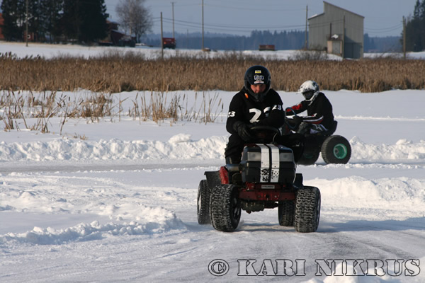 Ruohonleikkureiden 3h kest�vyysajot 21.02.2009