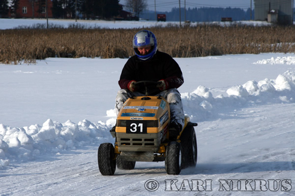 Ruohonleikkureiden 3h kest�vyysajot 21.02.2009