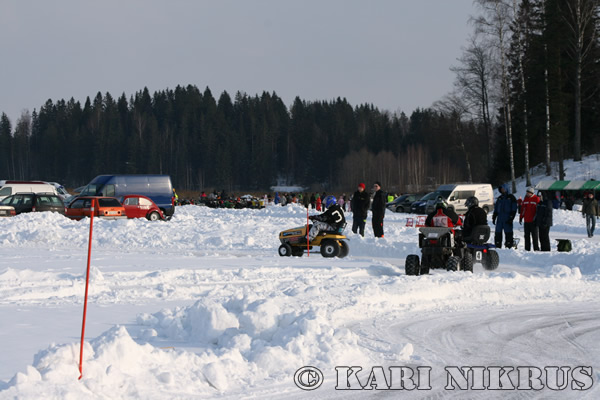 Ruohonleikkureiden 3h kest�vyysajot 21.02.2009