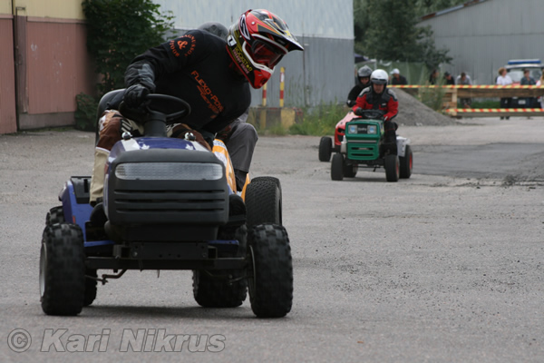 Ruohonleikkureiden 3h kest�vyysajot 11.07.2009