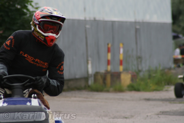Ruohonleikkureiden 3h kest�vyysajot 11.07.2009