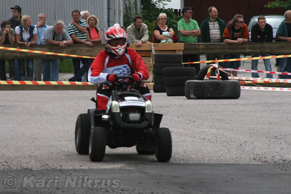Ruohonleikkureiden 3h kest�vyysajot 11.07.2009
