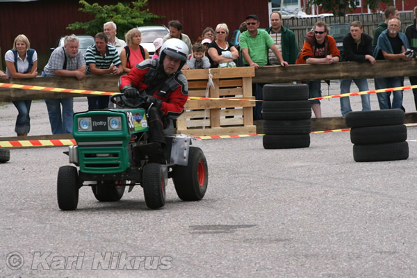 Ruohonleikkureiden 3h kest�vyysajot 11.07.2009