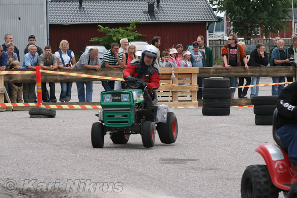Ruohonleikkureiden 3h kest�vyysajot 11.07.2009