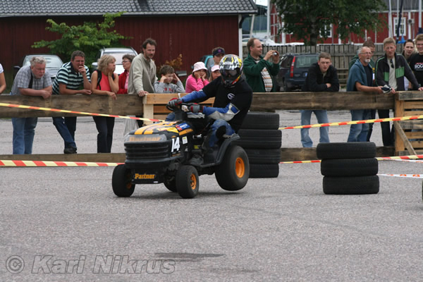 Ruohonleikkureiden 3h kest�vyysajot 11.07.2009