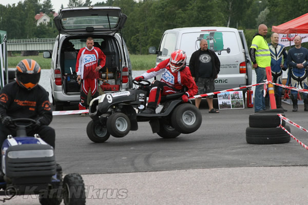 Ruohonleikkureiden 3h kest�vyysajot 11.07.2009