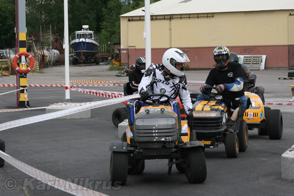 Ruohonleikkureiden 3h kest�vyysajot 11.07.2009